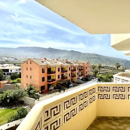 One Bedroom With Beautiful Pool, Breakfast Included * Los Realejos