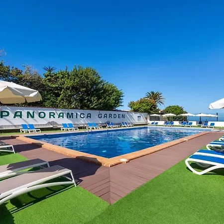 One Bedroom With Beautiful Pool, Breakfast Included Appartement